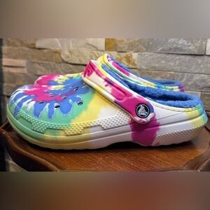 Crocs M-5 W-7 Classic Lined Tie-Dye Clogs Mules Beach Water Shoes EUC